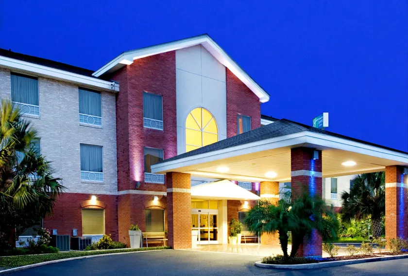 Holiday Inn Express Hotel and Suites Weslaco by IHG - Image 1