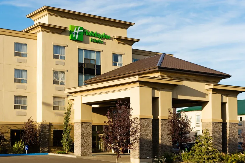 Holiday Inn & Suites Lloydminster by IHG - Image 1