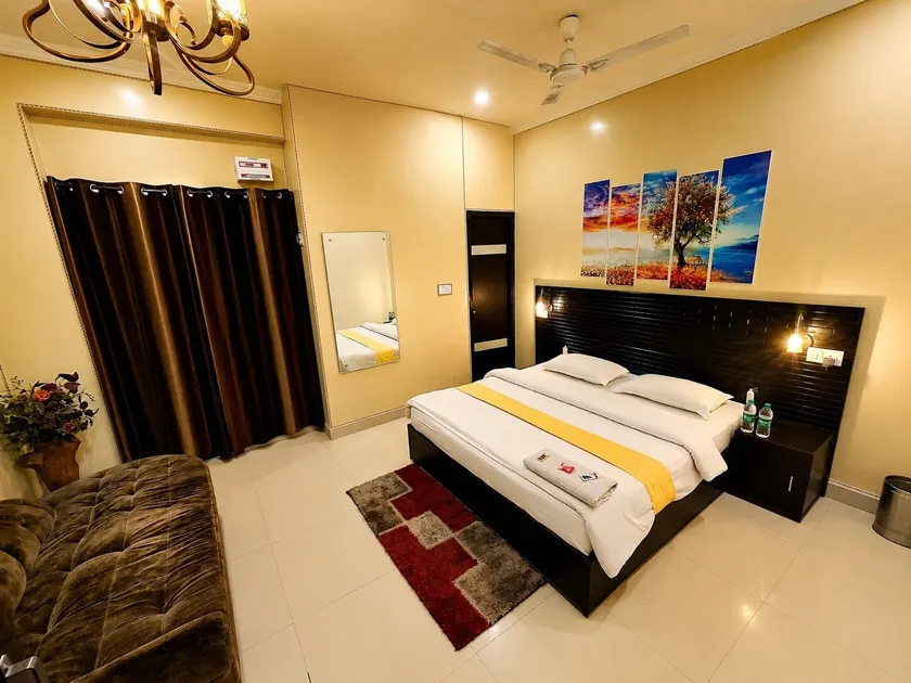 Hotel Karnal Inn - Rum