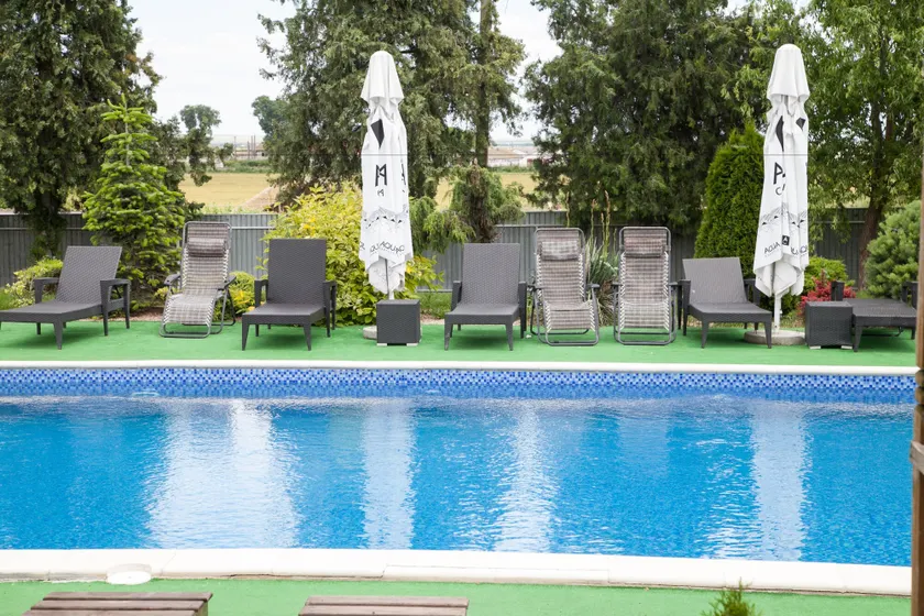 Hotel Mondial - Baia - Image 1
