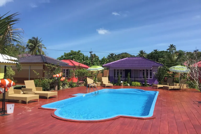Phetmanee Resort - Image 1