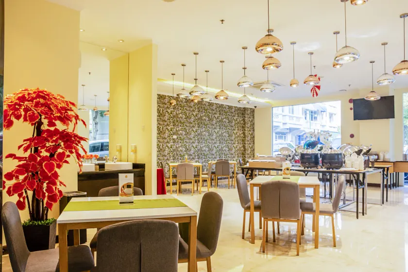Sunbreeze Hotel Senayan - Image 1