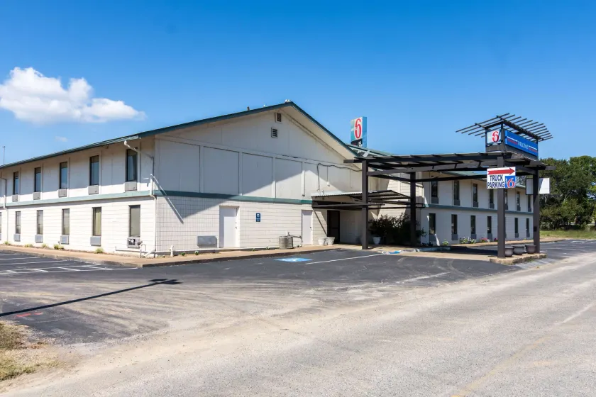 Motel 6-Arkadelphia, AR - Image 1