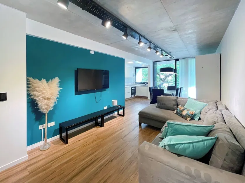 Urban Retreat Elegantes, modernes Apartment mit Balkon in Villa del Parque - Image 1
