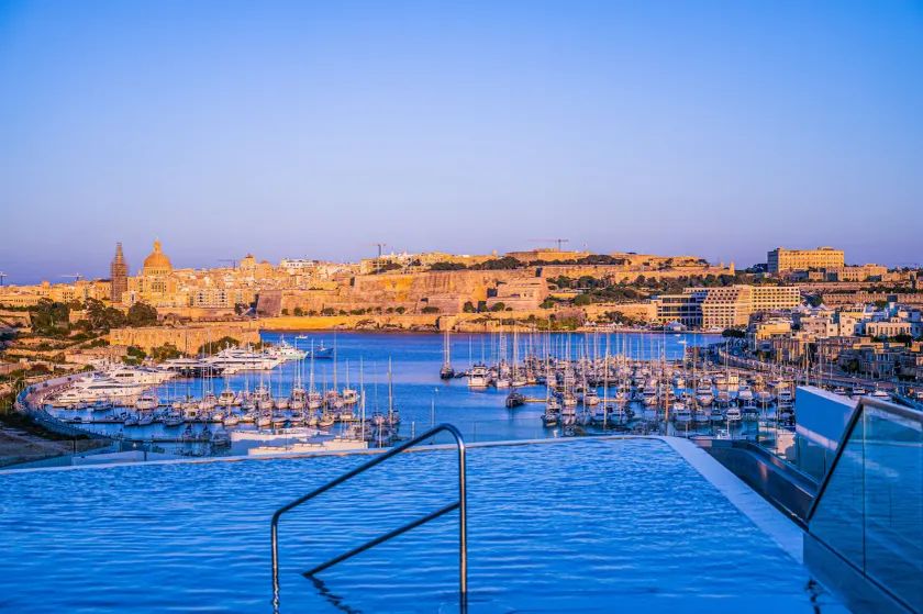 Grands Suites Hotel and Spa Sliema - Image 1