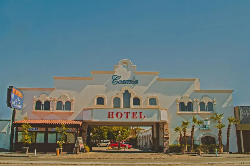 Hotel Cosmos Don Carlos - Image 1