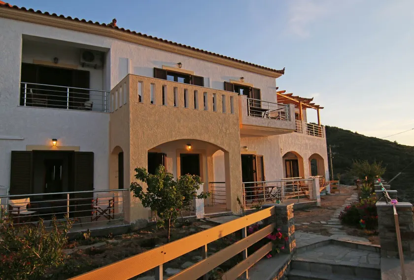 Anemi Apartments - Image 1