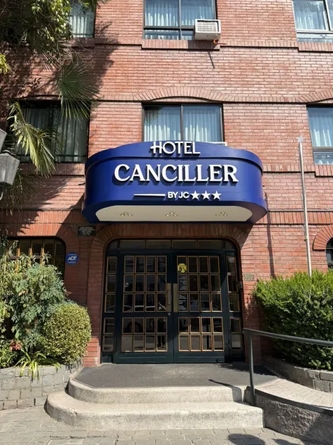 Hotel Canciller - Ex Hotel Presidente - Image 1