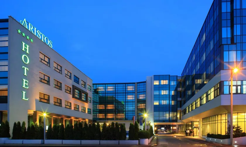 Hotel Aristos - Image 1