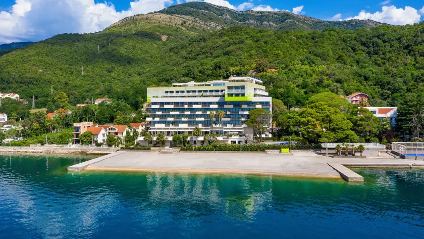 Carine Hotel Park - Image 1