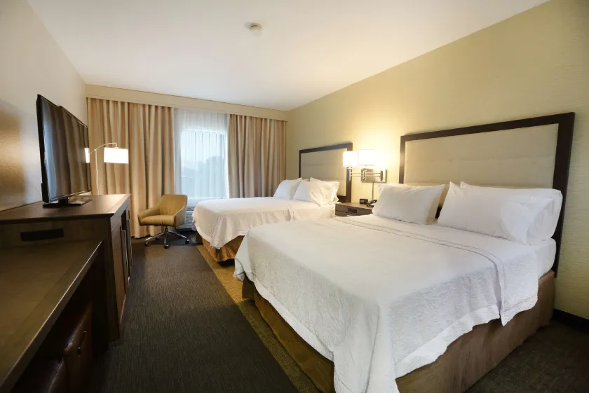 Hampton Inn & Suites Ponca City - Image 1