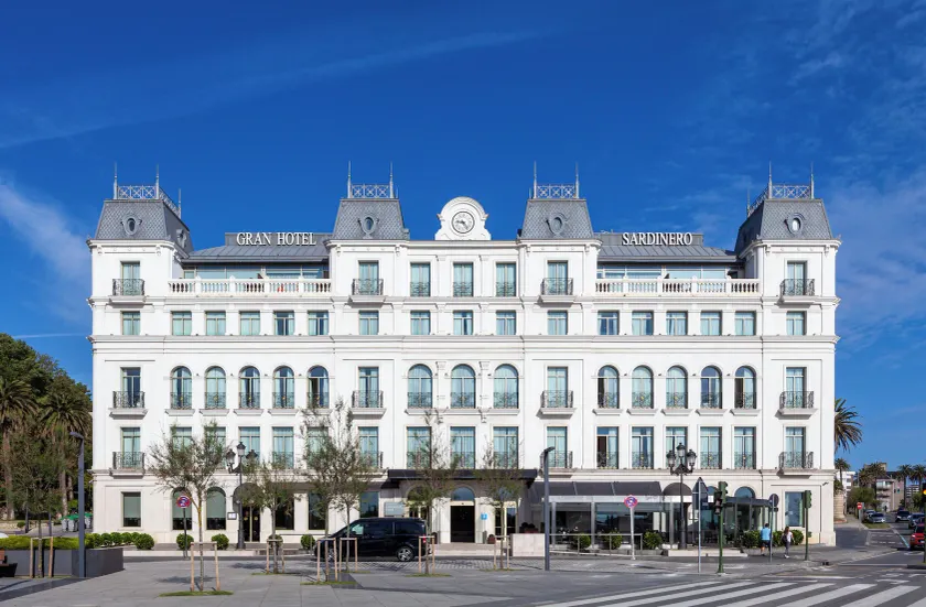 Gran Hotel Sardinero - Image 1