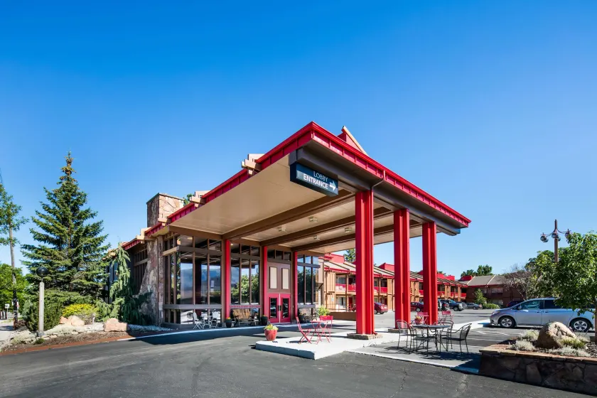 Red Lion Inn & Suites Missoula - Image 1