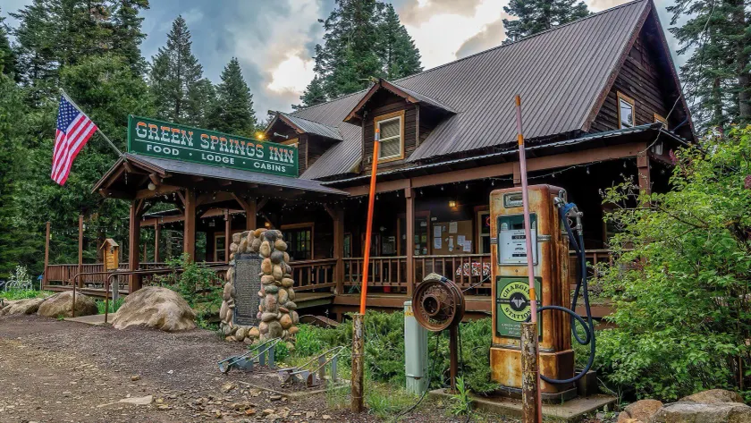 Green Springs Inn - Image 1