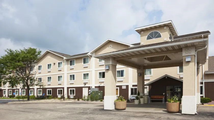Holiday Inn Express Deforest Madison Area by IHG - Image 1