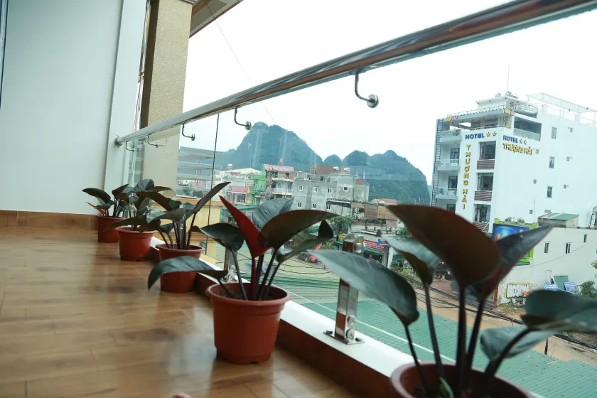 Gold Plus Hotel - Image 1