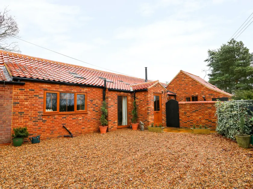 Honey Buzzard Barn - Image 1