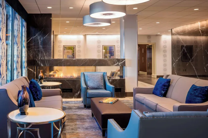 Four Points by Sheraton Norwood Conference Center - Image 1