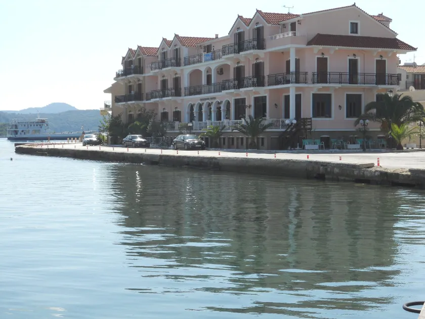 Miramare Hotel - Image 1