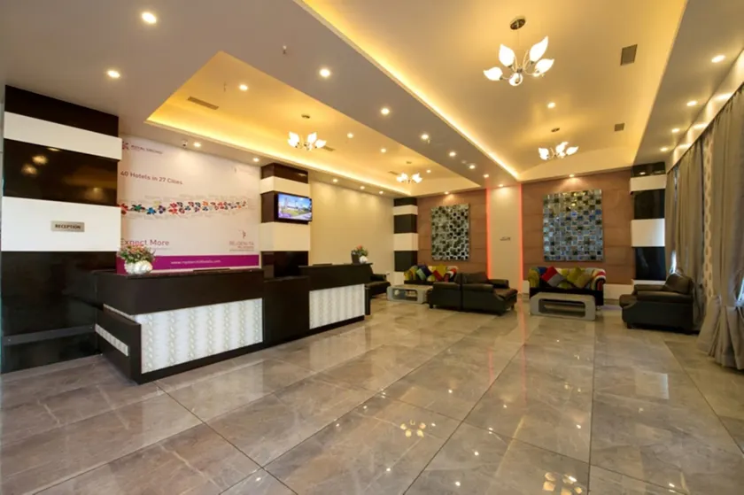 Regenta Inn Vadodara, 500m from Railway Station - Image 1