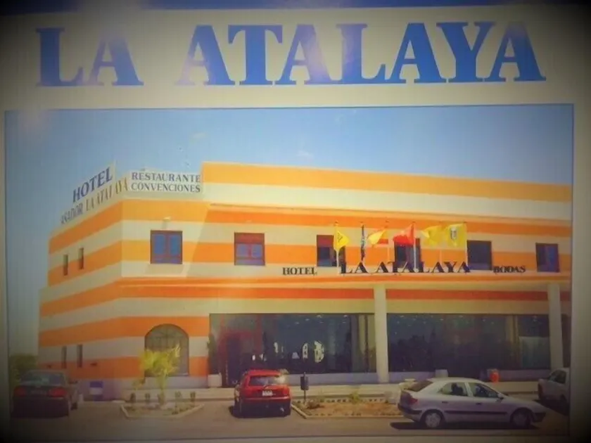 Hotel El Atalaya - Image 1