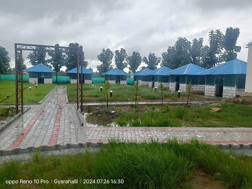 Hotel Rajganga lodging - Image 1