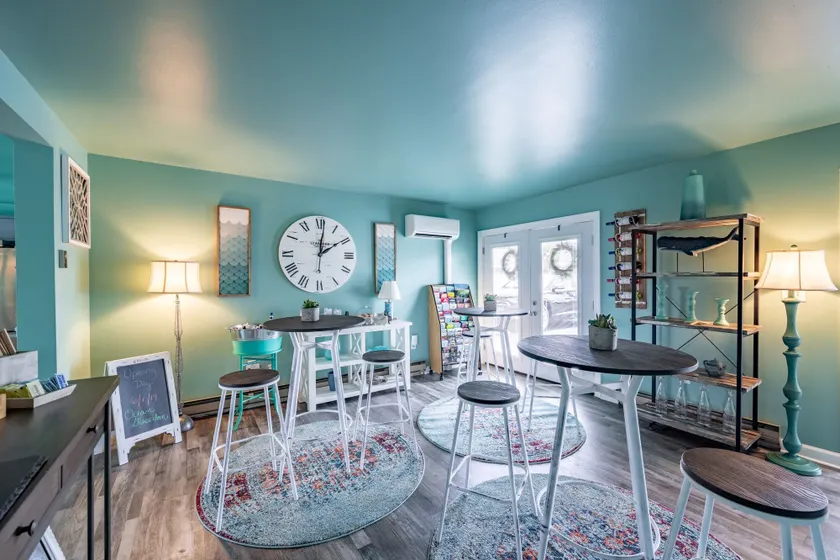 Ocean Glass Inn - Image 1