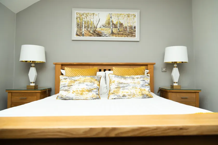 Rufford Arms Hotel - Image 1