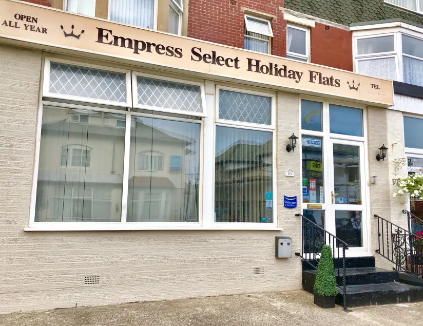 Empress Select Holiday Flats - Image 1