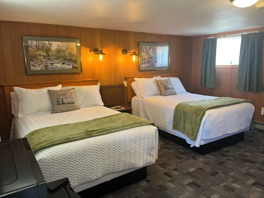 Jake's Corner Motel - Image 1