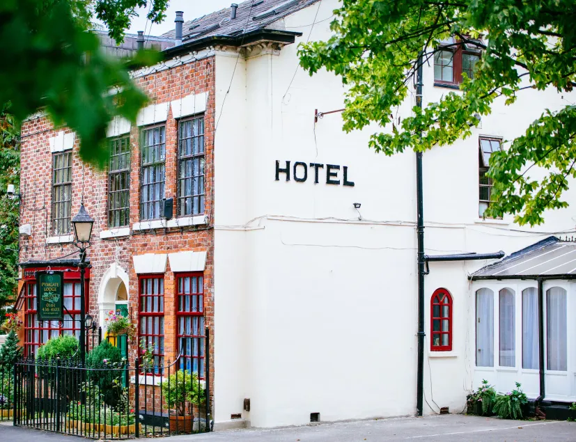 Pymgate Lodge Hotel Manchester Airport - Image 1