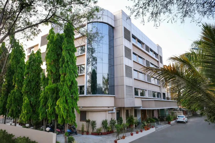 7 Apple Hotel Pimpri Pune - Image 1