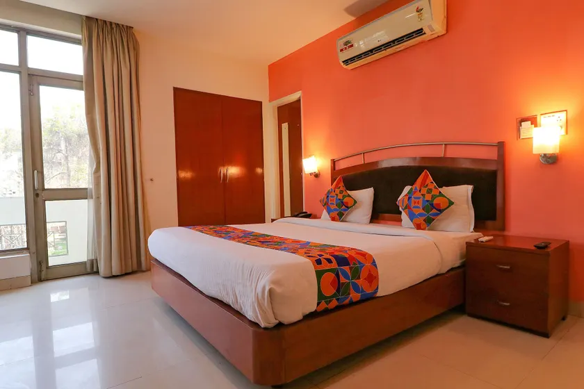FabHotel F9 NFC - Image 1