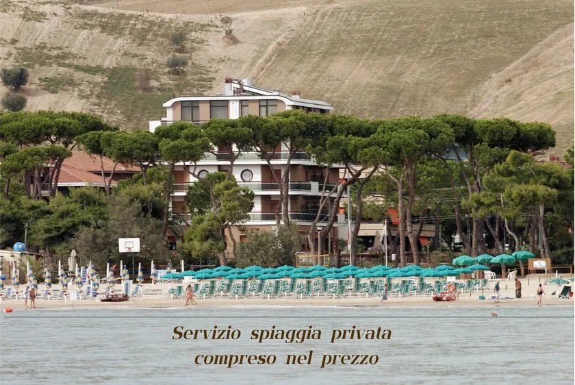 Hotel Astoria - Image 1