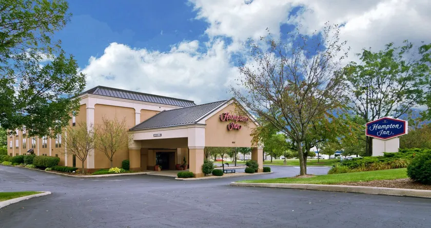 Hampton Inn Wooster - Image 1