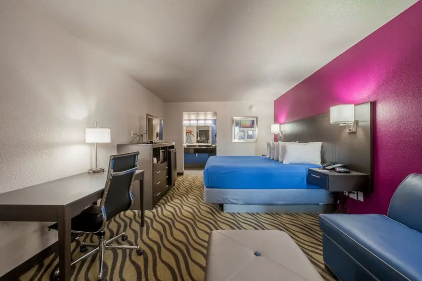 Stratford House Inn - Image 1