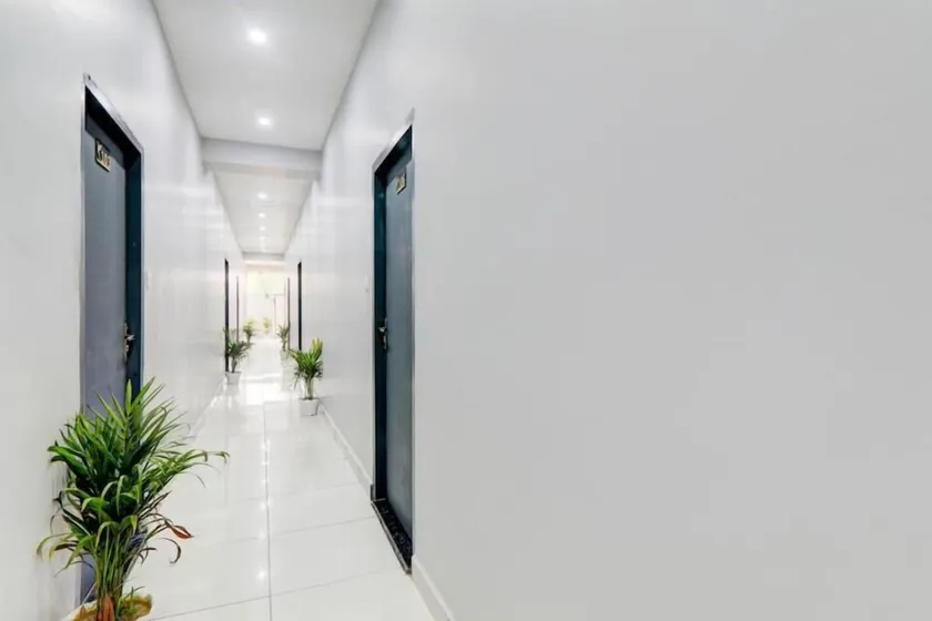 The Renaya Hotel - Hall