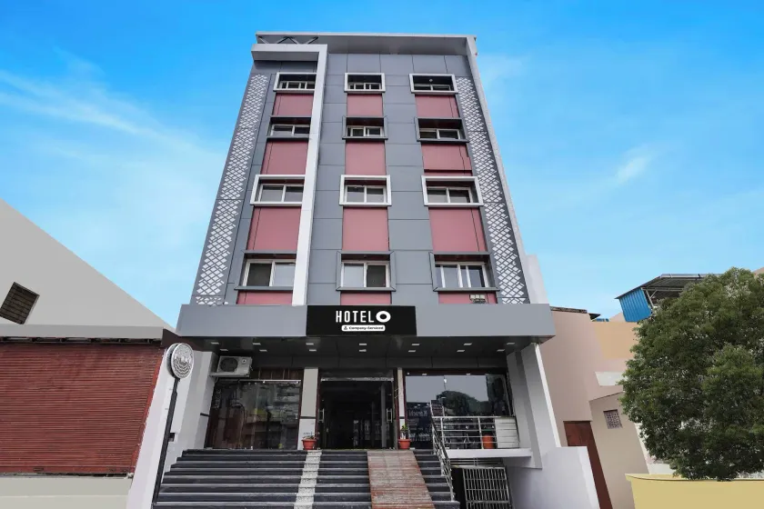 Hotel O Ajmer Central Formerly Grand Suman - Image 1