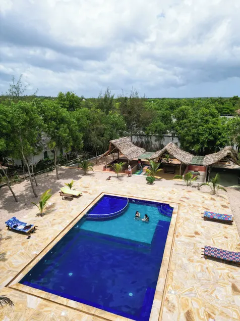 Karibu Maisha Lodge - Image 1
