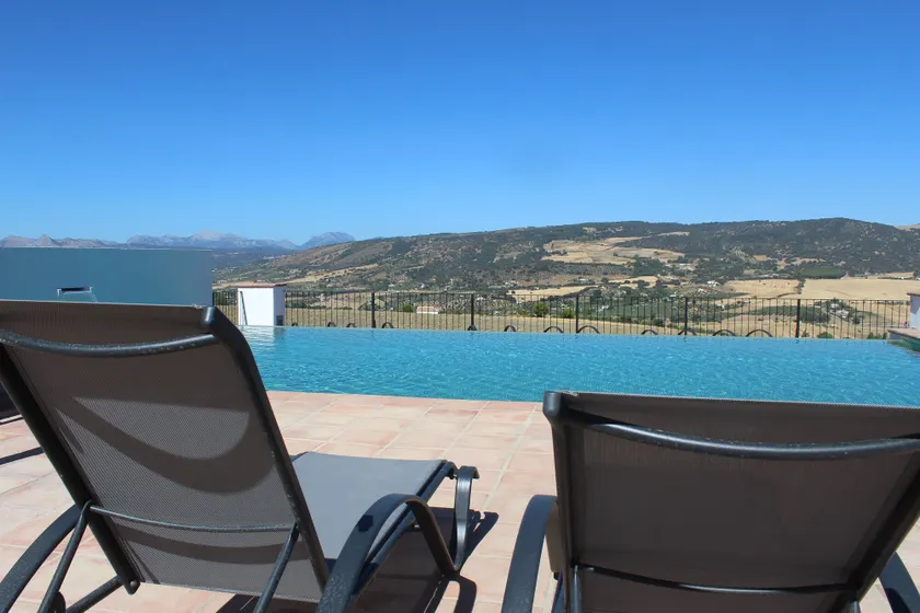 Arriadh Hotel - Image 1