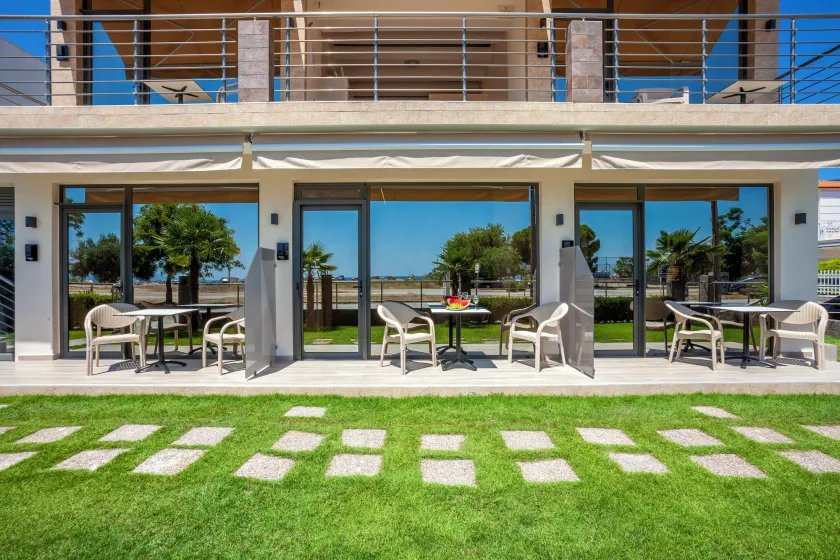 Aliston Deluxe Living - Adults Only - Image 1