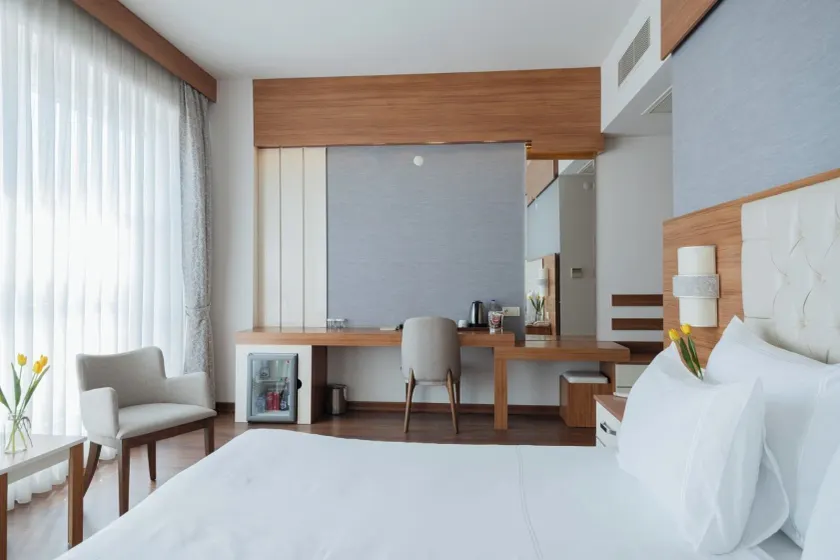 Parion Hotel - Image 1