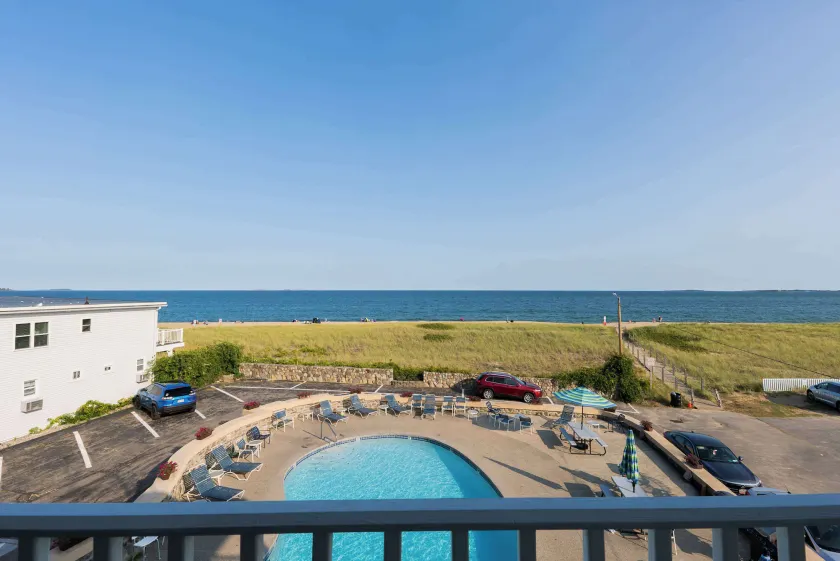 Sea View Inn - Image 1