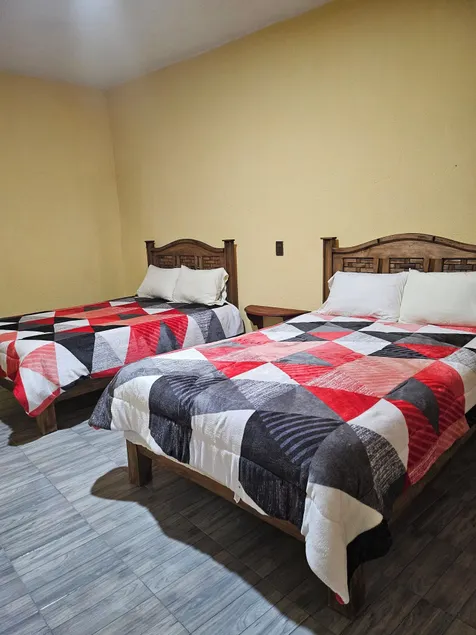 Hotel Villa Aurora - Image 1