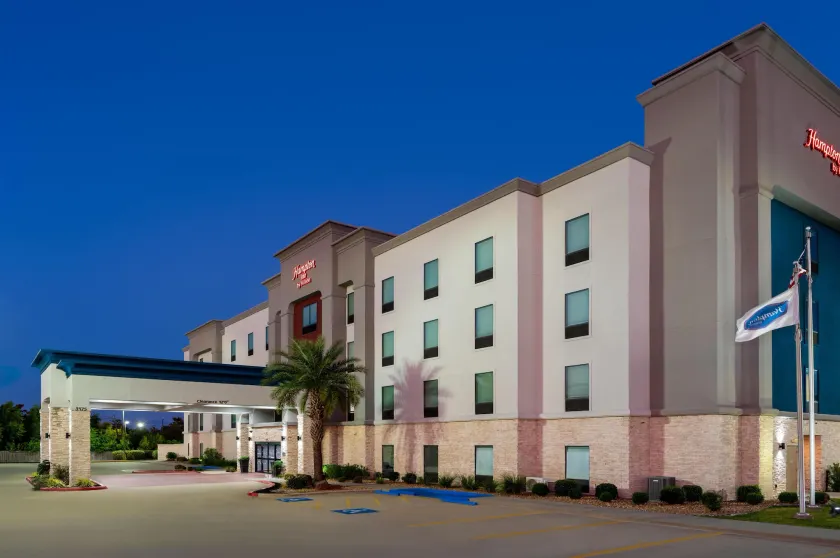 Hampton Inn Lake Charles - Image 1