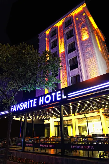Favorite Otel - Image 1