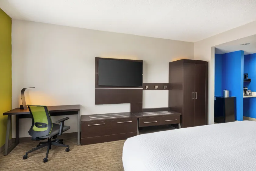 Holiday Inn Express & Suites Spring Hill by IHG - Værelse