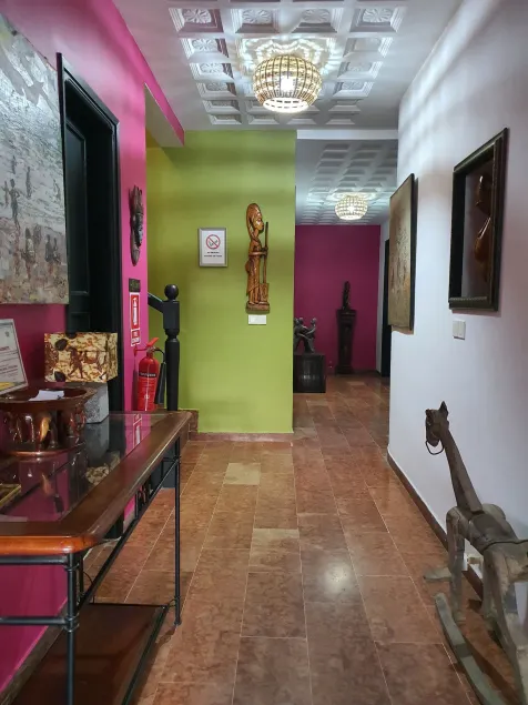 Villa Mango - Interior entrance