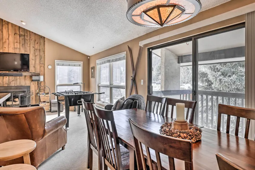 3BR Riverfront Retreat 1 Min to Vail or BC Shuttle - Image 1