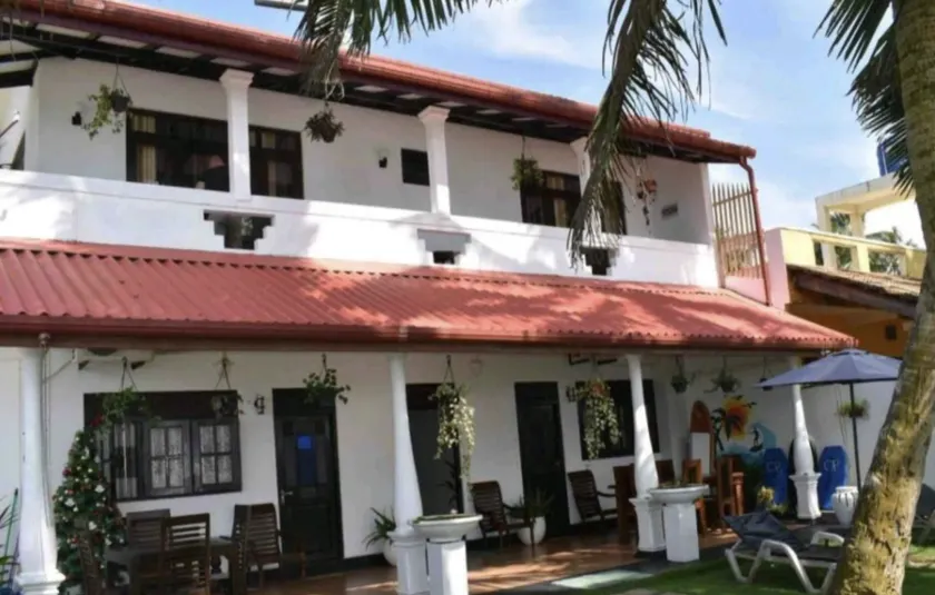 Ashen's Beach House - Image 1